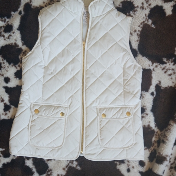 NWOT St. John's Bay Puffer Vest w/Pockets - Picture 2 of 8